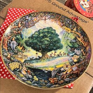 Franklin Mint Multicolor Decorative Plate